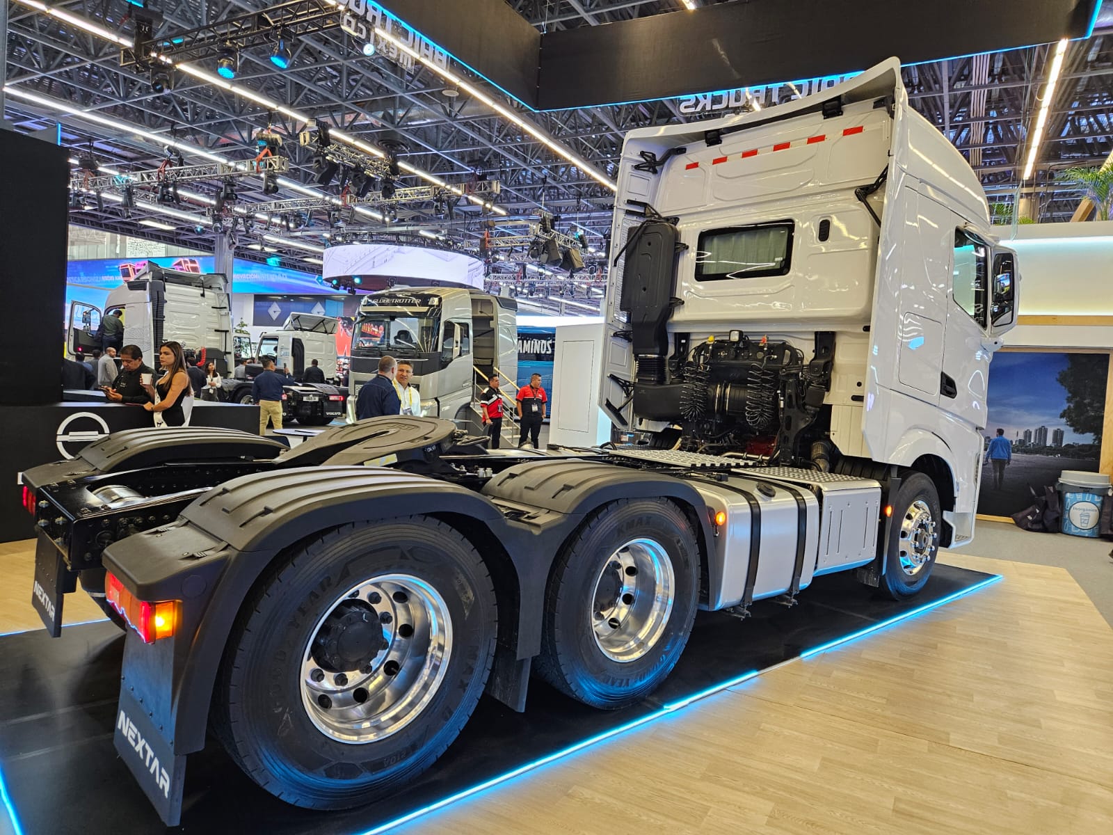 Camión Baic Lateral